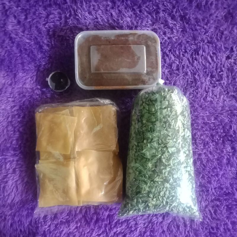 

Paketan semanggi kering untuk 12porsi