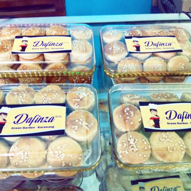 

Kue Kacang