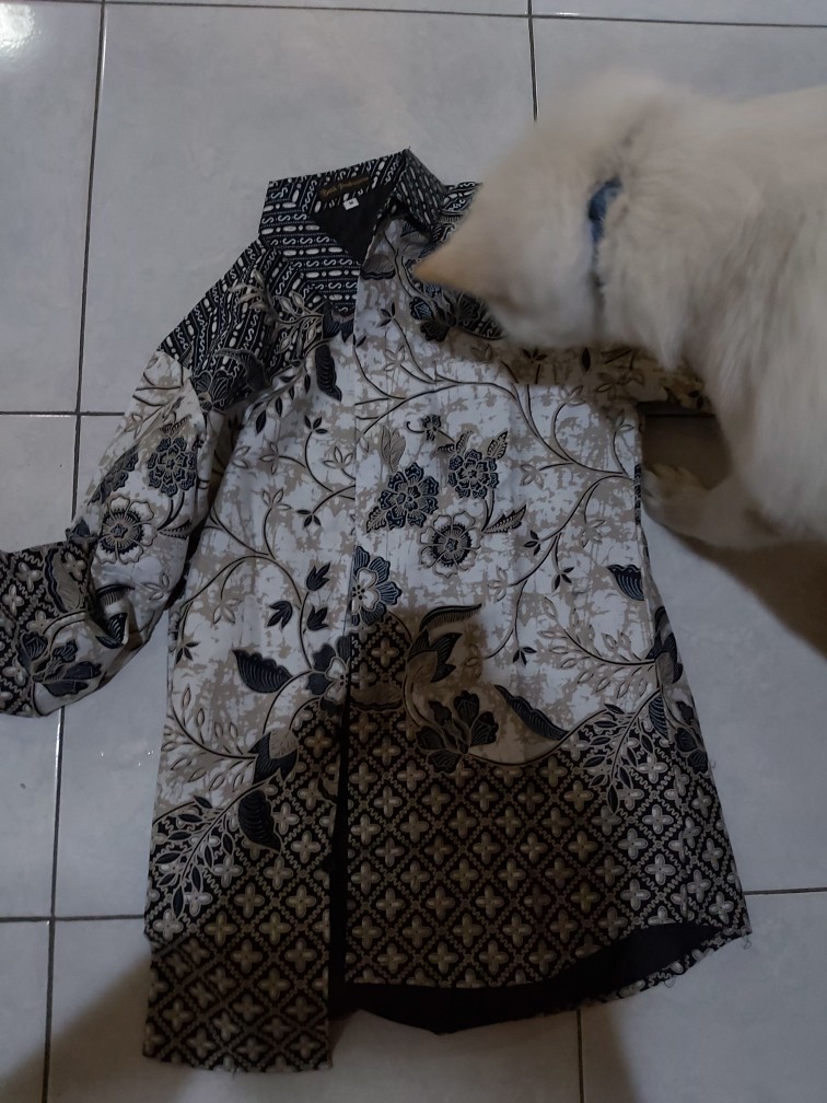 Kharisma Kemeja Batik Pria Lengan Panjang Slimfit Katun Printing Hem Baju Atasan Kantor Modern