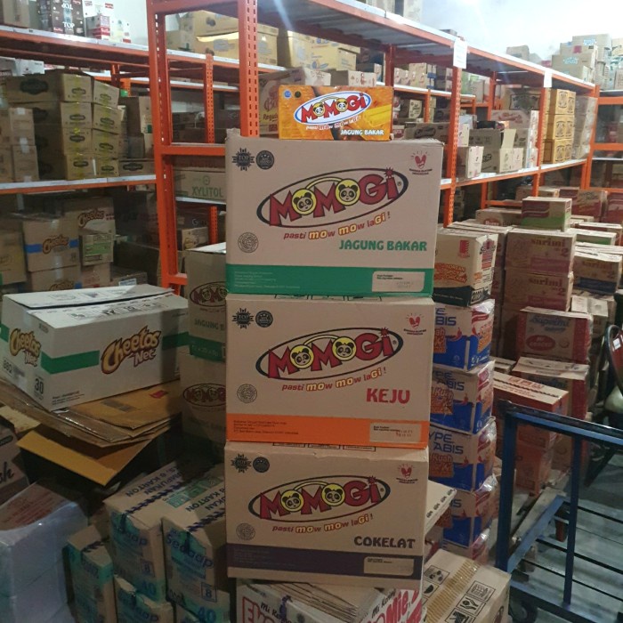 

CTN 12*20*8GR - MOMOGI SNACK ( KARTON ) atayatoko