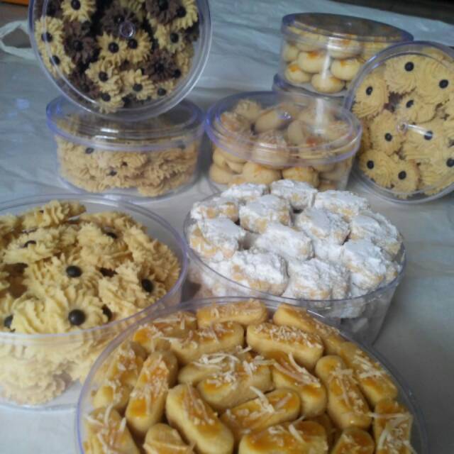 

Paket kue kering / kuker 3 toples