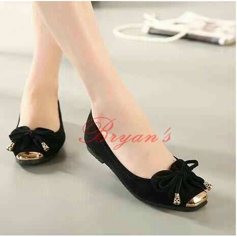 

FLAT PITA KUPU HITAM