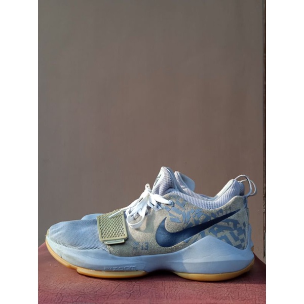 Sepatu Basket Nike PG 1