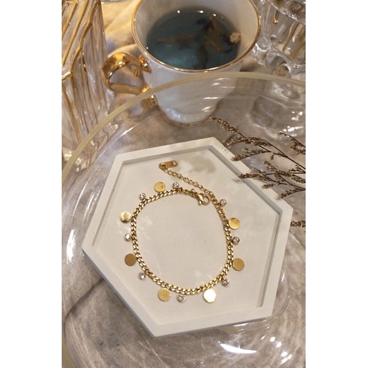 SOMMA bracelet gold plated color