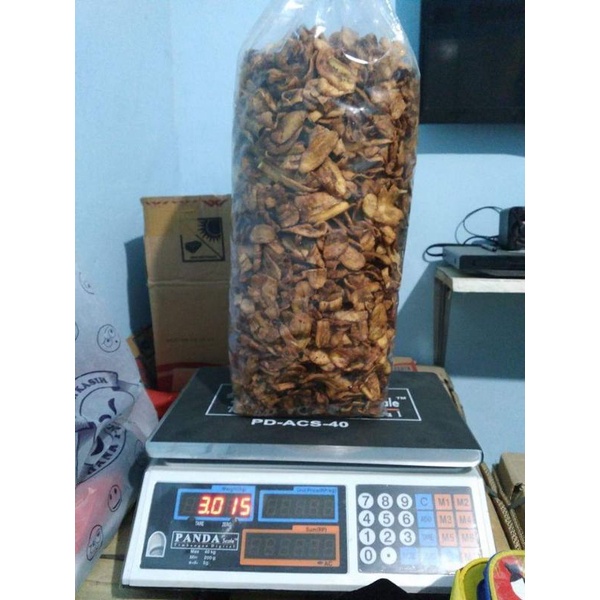 

Saleh pisang kering 3KG