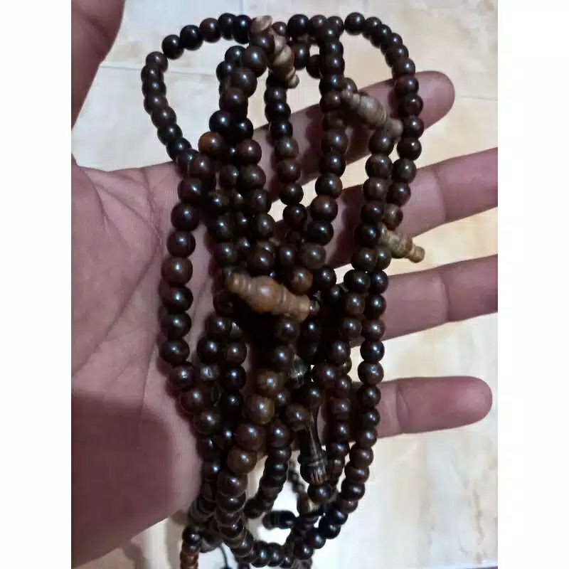 tasbih gaharu grade A 8mm gaharu buaya gaharu Kalimantan tasbih gaharu asli tasbih