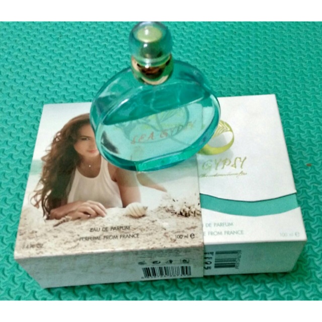 Original Parfum Sea Gypsy by Nadine Chandrawinata
