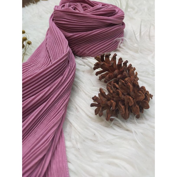 pashmina plisket magenta/pashmina plisket pink magenta/hijab plisket magenta/kerudung magenta