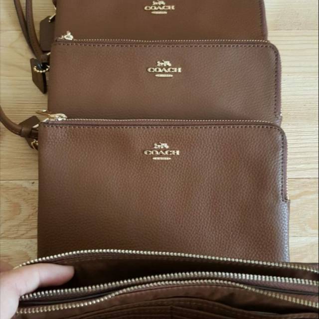 Coach  Large Wristlet Double Zip  Brown / Saddle