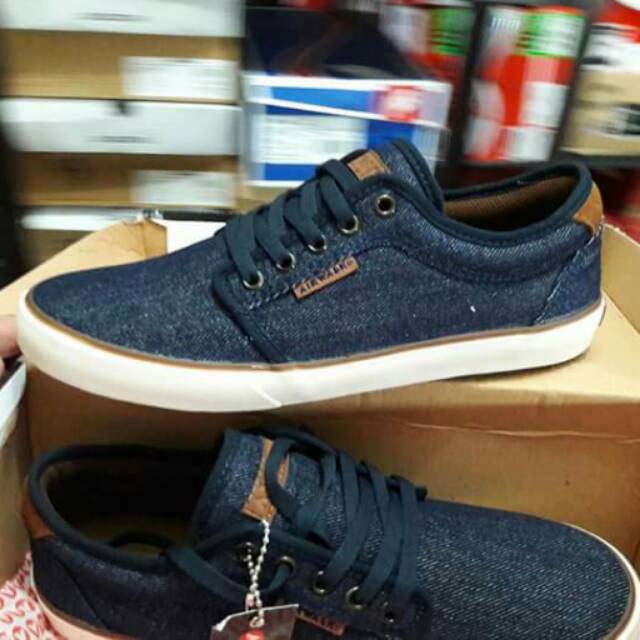 BNIB original 100% Air walk denim Original full 100%, 275.000,- (DISKON dari 399.900,-)