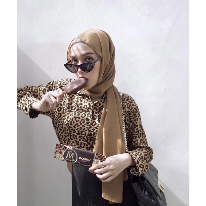 realpic kemeja leopard / kemeja hamidahrachmayanti / kemeja leopard / kemeja fashion wanita / atasan kemeja wanita