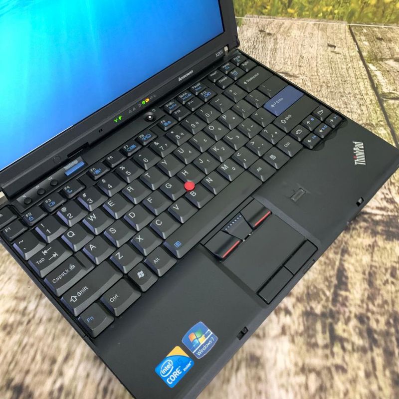 Laptop Lenovo Thinkpad X201 Core i5 / i7 Gen 1 RAM 4GB HDD 320GB Murah