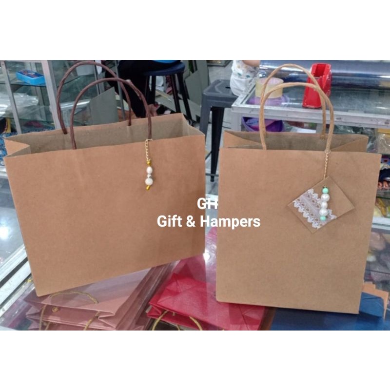 

Paper Bag 29x10,5x24 Bhn Tebal Bgs Tas Paperbag Kantongan Hampers Gift
