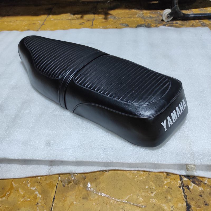 Cover Sarung Jok Sadel Yamaha V75 V 75 dx Kulit original ori Press Nos