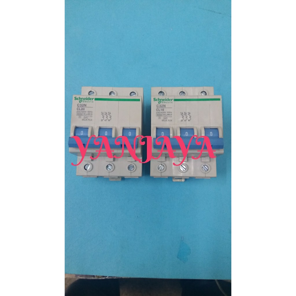 Excelents MCB PLN 3P 16.20A SCHNEIDER/MCB MILIK PLN 3P 16.20 SCHNEIDER