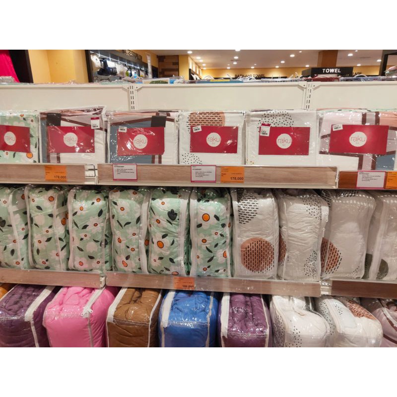 RAKU FUWA FUWA BLANKET BEDCOVER 230 x 230 cm