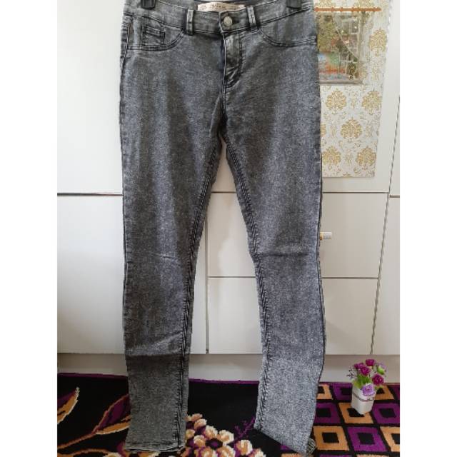 SOLD OUT Preloved celana  jaging zara  ori Shopee Indonesia
