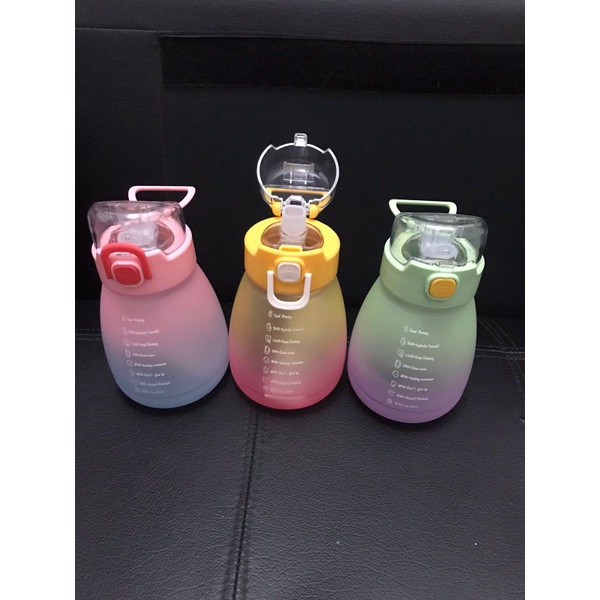 READY! Botol Minum Anak Gradiasi Warna Pastel /Botol Minum Motivasi dengan Penanda Waktu Kapasitas 2L/TUMBLER