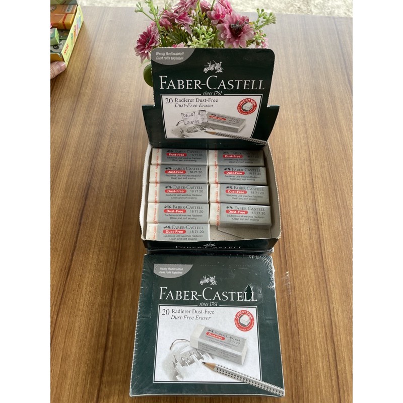 

pengahapus Faber castell putih besar
