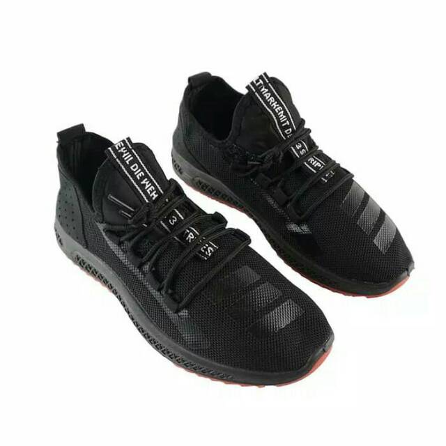 Sepatu sneakers pria / wanita slip on hitam