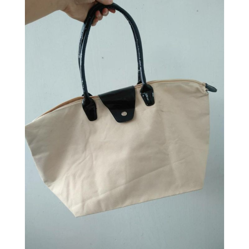 Elizabeth Arden Tote bag