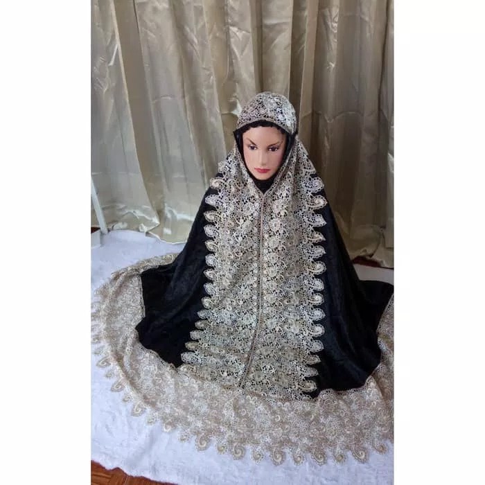 Mukena Dewasa Sutra Paris Renda Keong Hitam