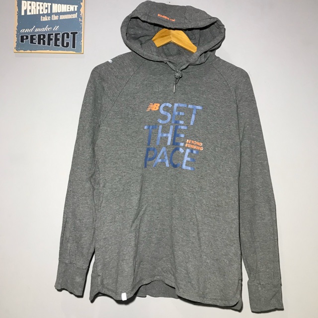 New balance original sweater hoodie gray abu abu