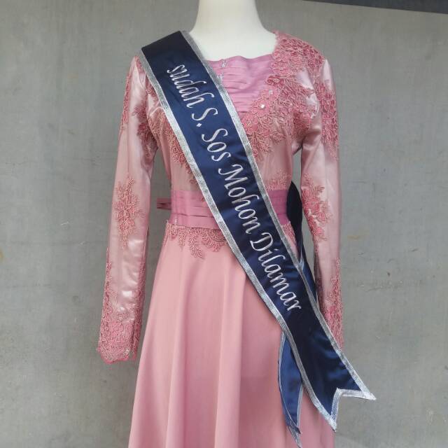 Selempang wisuda pita biru silver