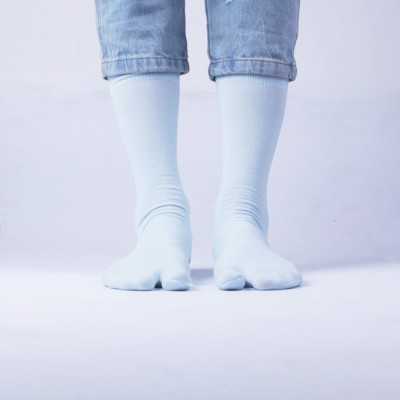 Soka Kaos Kaki Jempol Panjang L