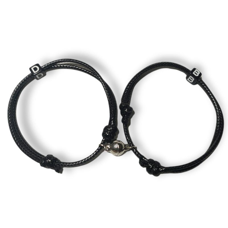 Gelang couple magnet inisial