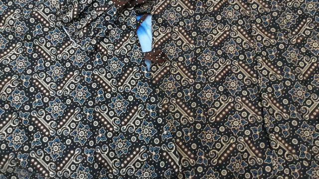 Maura Couple - Sania Ruffle Batik Couple Ori Ndoro Jowi Dnt Garansi Termurah Shopee  Selendang Merak