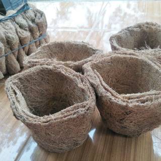  Pot  sabut kelapa  untuk tanaman  anggrek kualitas terbaik 