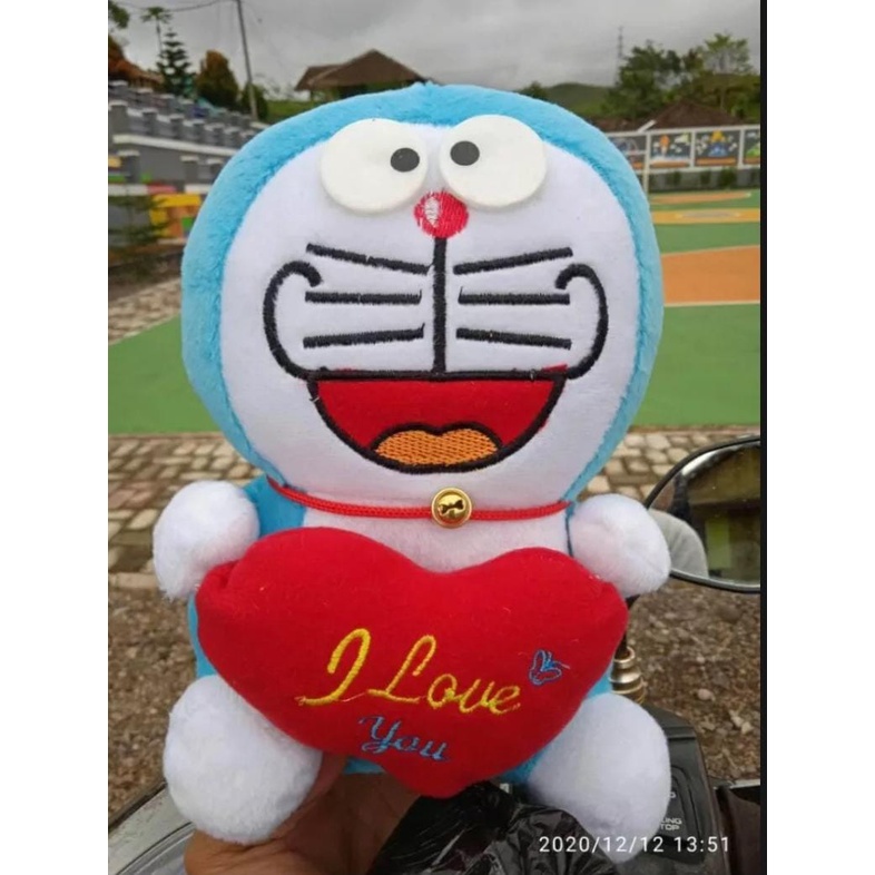 BONEKA DORAEMON UKURAN S DAN M