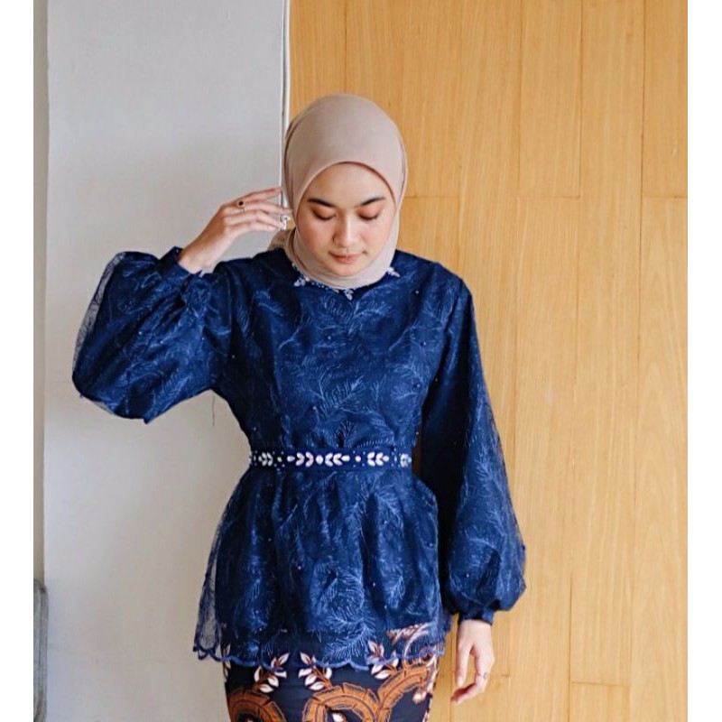 COUPLE AMEENDA dan NEWMANDA NAVY