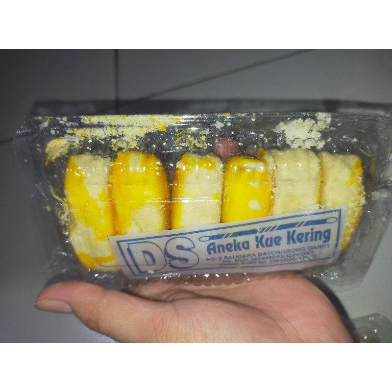 

Kue Pulen Yg Manis Dan Enak Isi 6 Pcs Kemasan 150 Gram