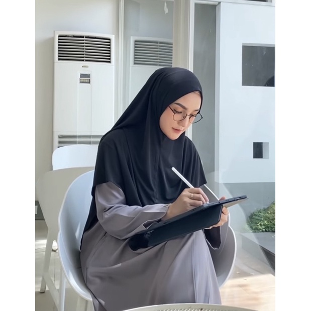 Aira Bergo BLACK Alareta