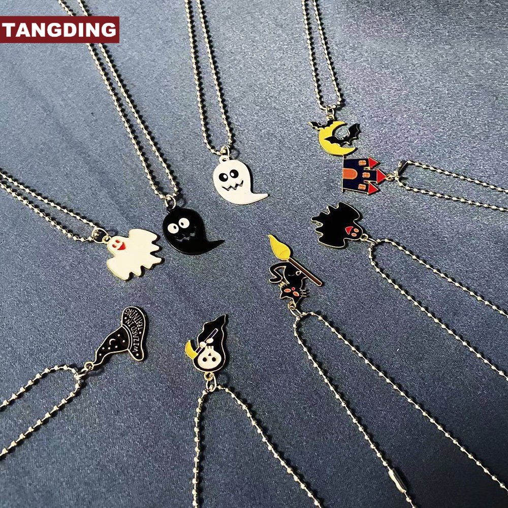 【COD Tangding】Kalung Liontin Desain Tengkorakkelelawarhantu Tema Halloween Ajaib Untuk Priawanita