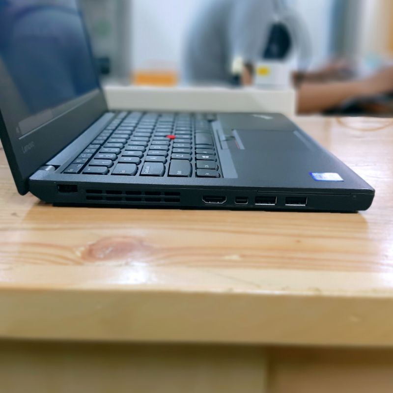 Lenovo Thinkpad X260 Core i5 Gen 6th RAM 8GB SSD