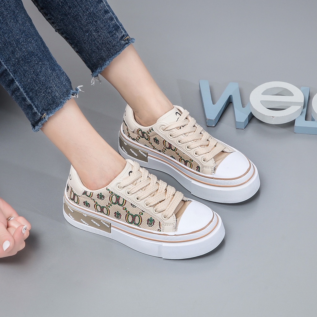 Sepatu Sneakers Wanita Import Sepatu Kuliah Keren Sepatu Hangout Modis Model Terbaru