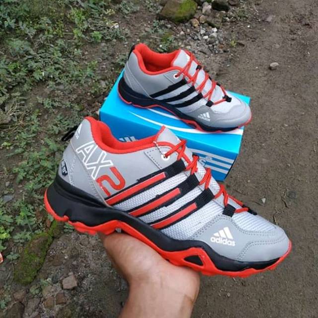 Sepatu Adidas AX2