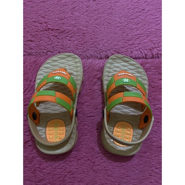 preloved sandal anak