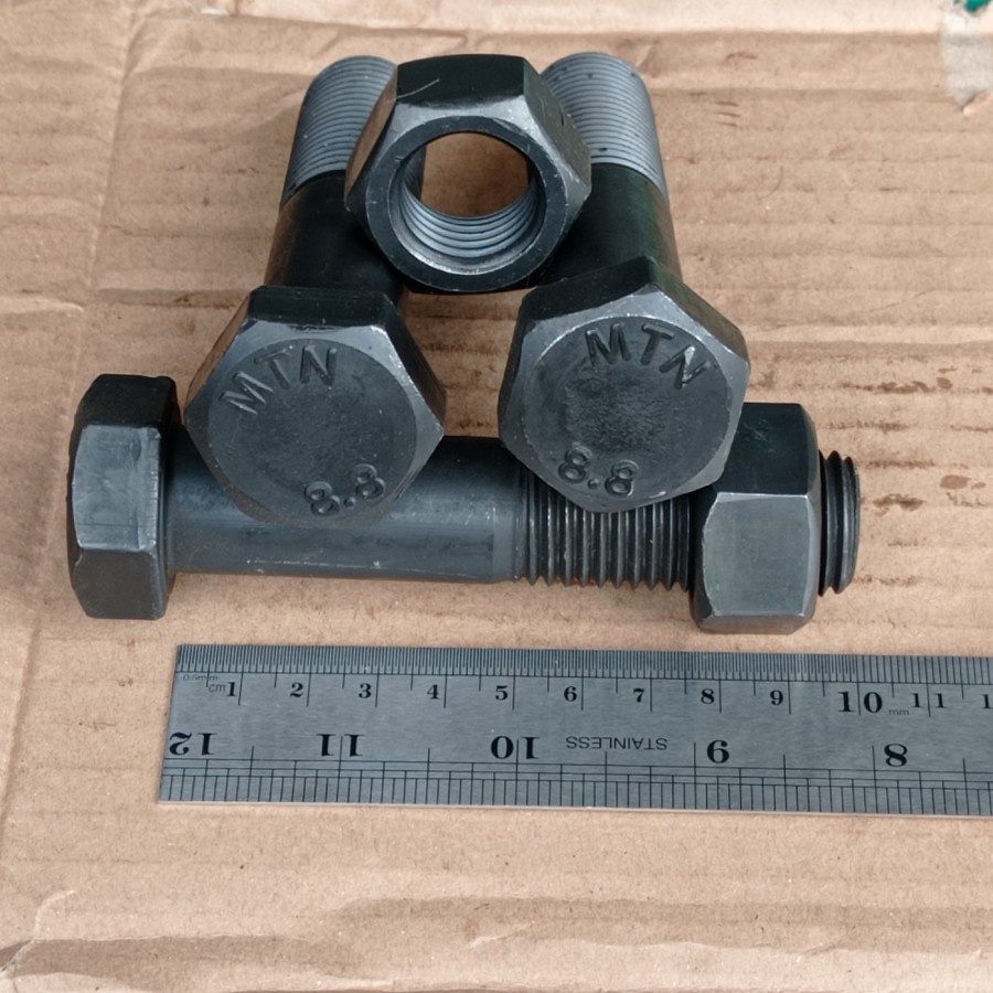 BAUT BAJA HTB 8.8 M22 X 100 / BAUT BAJA M22 X 100 HITAM / BAUT M22X100 BAJA / BAUT 32 KUNCI 32 HALF 