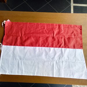 Tictac  Bendera Merah Putih Kampung Ukuran 60 X 90 Cm SATEN Atau SATIN