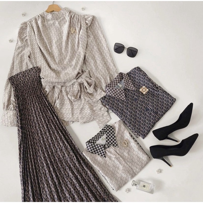 Kind Blouse Vanilla Hijab Monogram Series (Khaki)