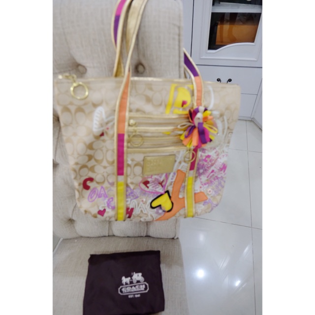 Coach Poppy signature bag