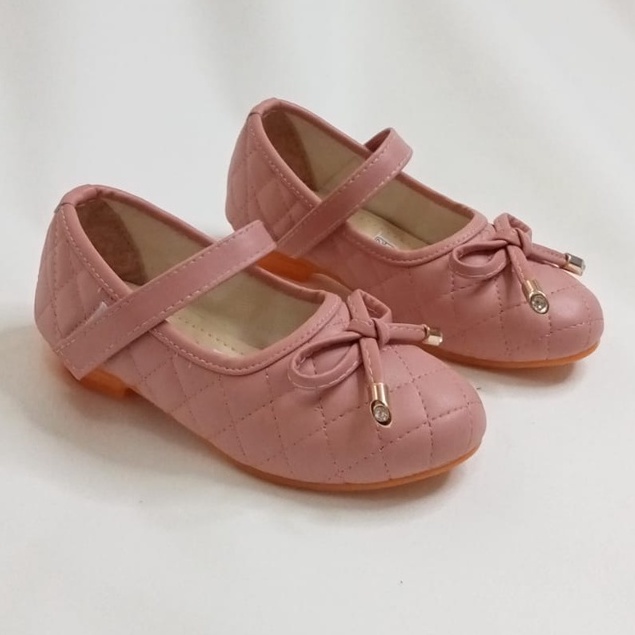 SEPATU PESTA ANAK PEREMPUAN UKURAN 22 SAMPAI 35 TIDAK LICIN SAAT DI PAKAI/ANTI SLIP