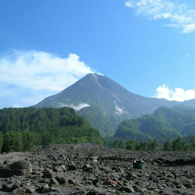 merapiindah1981