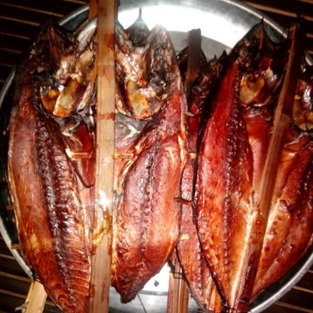 

Ikan asap cakalang fufu 1kg kwalitas Eksport