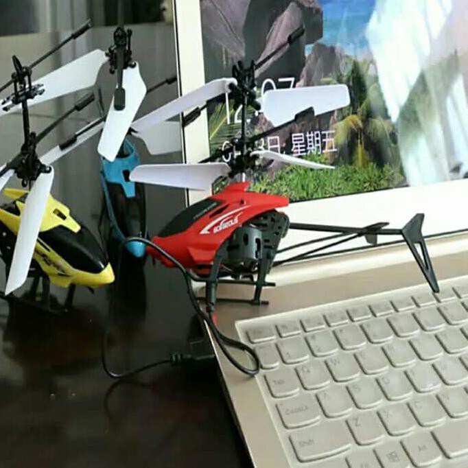 Rc Helikopter Drone Flying Sensor Tangan