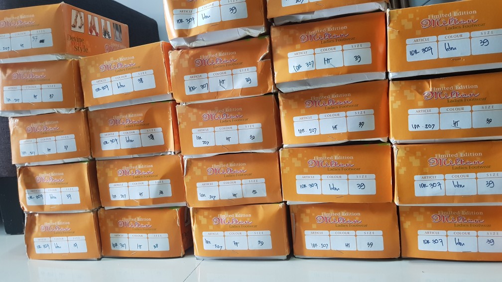 Cod-sepatu Pantovel Wanita / Sepatu Paskibra Wanita Hitam/putih